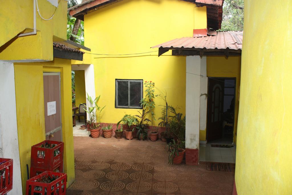 Sunita Guest House Вагатор Экстерьер фото